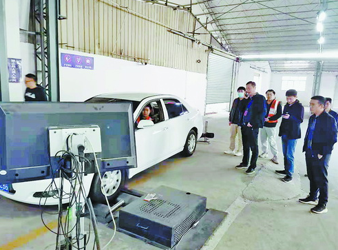 定期檢測機動車排氣污染 全省實施記分制管理制度