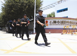 白天見(jiàn)警察晚上見(jiàn)警燈 平安就在眼前