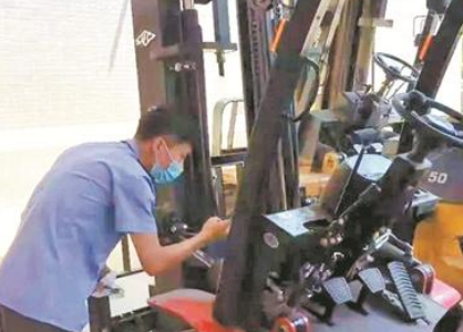 臺商區(qū)對叉車開展專項整治 保障特種設(shè)備安全運行