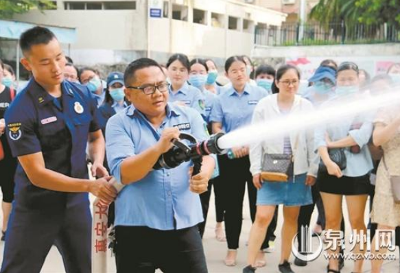 惠安縣成立鎮(zhèn)級消防工作站 預(yù)防和減少火災(zāi)危害