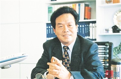 吳榮南：廈門航空事業(yè)開拓者 中國優(yōu)秀創(chuàng)業(yè)企業(yè)家