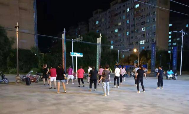 市民一路“追噪”6年 廣場(chǎng)舞噪音擾民終于有法可依