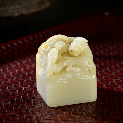 藝術(shù)品秋拍逐漸拉開(kāi)帷幕 田黃石重器七年后重現(xiàn)拍場(chǎng)