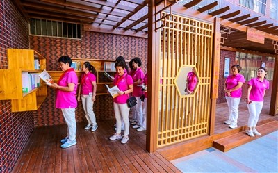 熱心社團(tuán)企業(yè)接連助力 石獅三中附小建成“榕韻書廊”