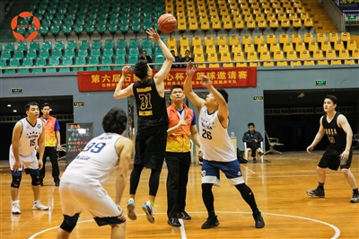 8支球隊(duì)在體育館同臺(tái)競(jìng)技 石獅市直取得最終勝利