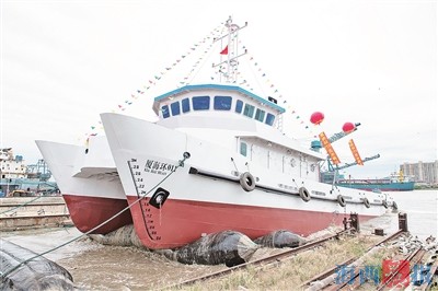 廈門兩艘新建海漂垃圾清掃船即將投入使用