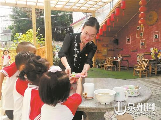 葉原原：熱心公益關(guān)注特殊教育 用行動傳遞愛心