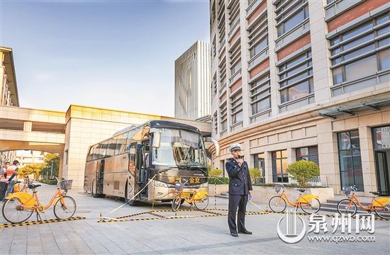 強(qiáng)化學(xué)生交通安全防護(hù)能力 豐澤交警講解注意事項(xiàng)