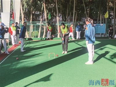 福建省門球高手聚廈切磋球技 推動(dòng)門球運(yùn)動(dòng)普及與發(fā)展