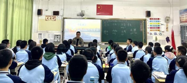 漳州立人學(xué)校傳唱閩南語歌曲 加深閩南文化認(rèn)同感