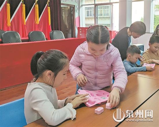 豐澤社區(qū)開展酵素環(huán)保肥皂親子DIY活動(dòng)