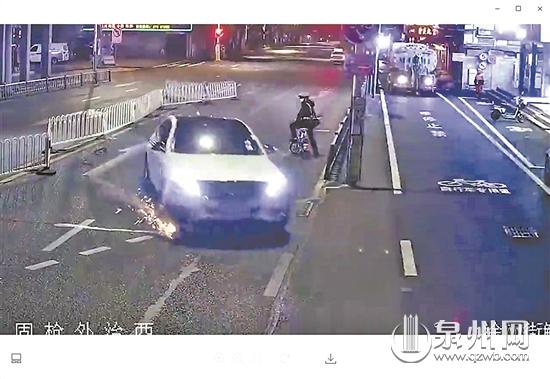 男子醉酒后駕駛機(jī)動車 撞上路中間隔離護(hù)欄