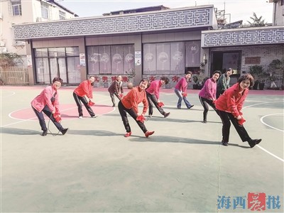 廈門(mén)工商旅游學(xué)校創(chuàng)新活動(dòng)模式 共享健身活動(dòng)場(chǎng)所