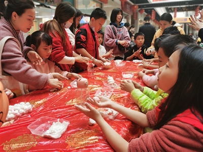 石獅開展親子湯圓DIY活動(dòng) 迎接中國(guó)傳統(tǒng)節(jié)日