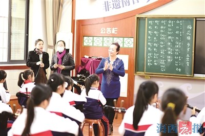 兩岸非遺傳承人首次攜手 上演一場南音“沉浸式”教學