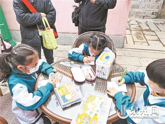 志愿者服務(wù)團(tuán)隊(duì)落戶泉州僑批館 策劃別開生面主題活動(dòng)
