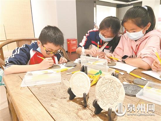 小記者們走進(jìn)閩臺緣博物館 感受古代建筑藝術(shù)魅力