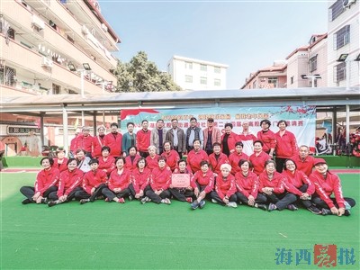 高殿社區(qū)老年人門球邀請(qǐng)賽在兩個(gè)門球場(chǎng)舉行