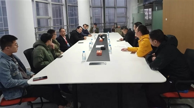 永安市企業(yè)到食品城考察電商 為優(yōu)質(zhì)企業(yè)出謀劃策