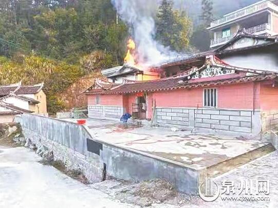 因煮鴨食疏忽導致火情 警方提醒：謹記冬季用火