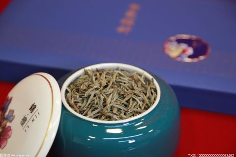 國家統(tǒng)計局雅安調(diào)查隊 深入田間了解茶葉收入情況