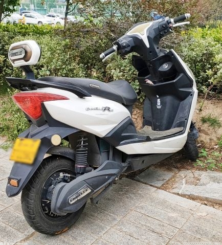 淮北交警上門為電動(dòng)車登記上牌 打通服務(wù)群眾的“最后一公里”