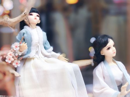 深圳打造世界級(jí)時(shí)尚特色小鎮(zhèn) 中國設(shè)計(jì)服裝世界展現(xiàn) 