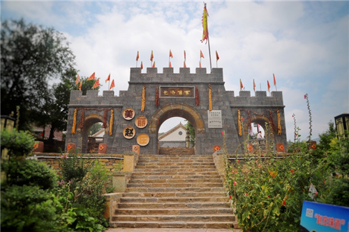 黑龍江建設(shè)10個高端智能農(nóng)機(jī)裝備標(biāo)準(zhǔn)化作業(yè)示范區(qū) 推動高端智能施藥裝備